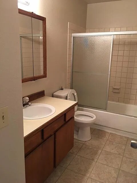 Foto principal - 8008 E 10th Ave