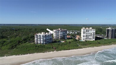 Building Photo - 3880 N Hwy A1A
