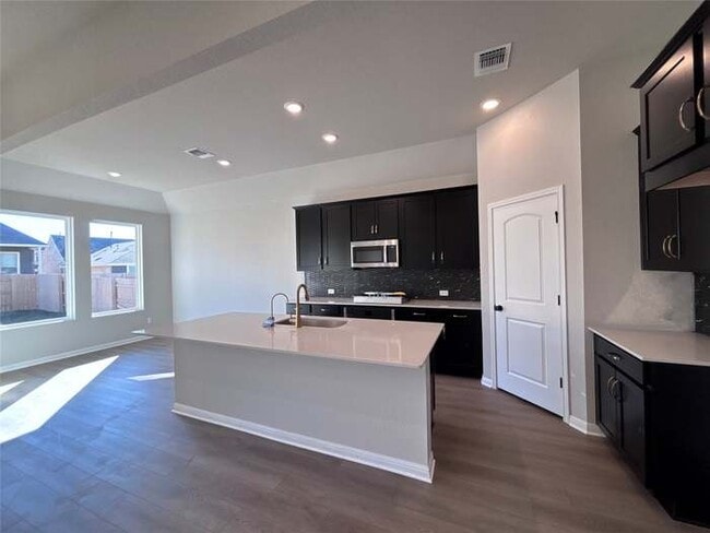 Building Photo - 145 Coleto Trl