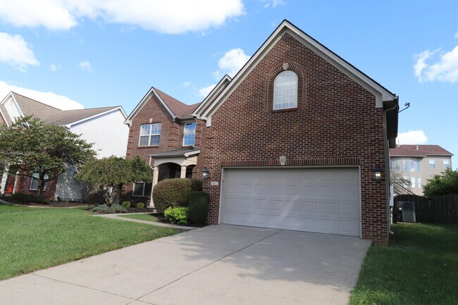 Building Photo - 417 Courchelle Dr