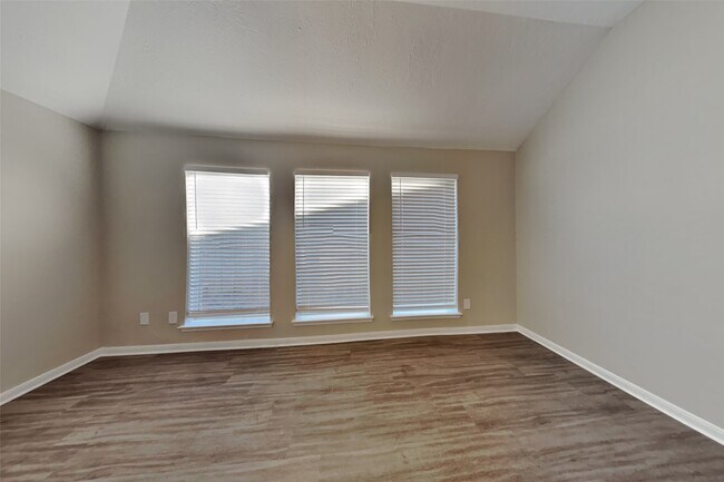 Foto del edificio - 1266 Deerbrook Dr