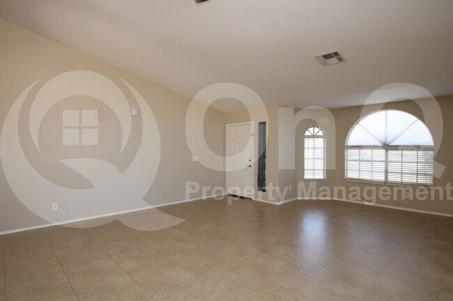 Building Photo - 4173 E Meadow Lark Way