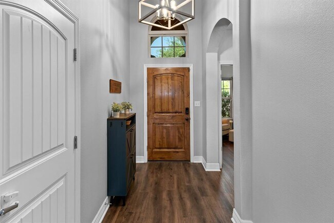 Building Photo - 112 Coral Bean Way