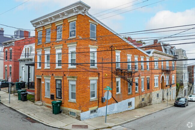 Foto del edificio - 2162 Stratford Ave