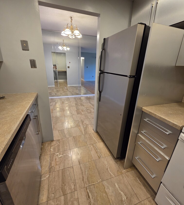 Foto principal - 50 Broadlawn Park
