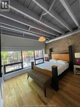 Building Photo - 199 King St W