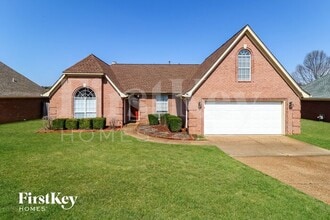 Building Photo - 7740 Shadow Bend Ln