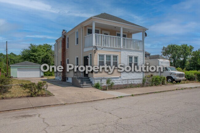 Building Photo - 2459 Jefferson St