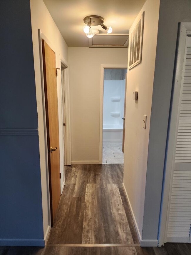 Hallway - 3288 Ashland St