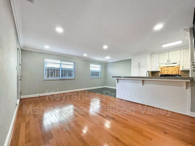 Foto del edificio - 1317 Joplin Dr