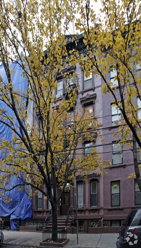 Foto del edificio - 98 Wayne St