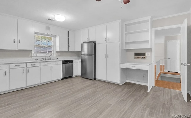 Building Photo - 3667 Willow Ln Dr