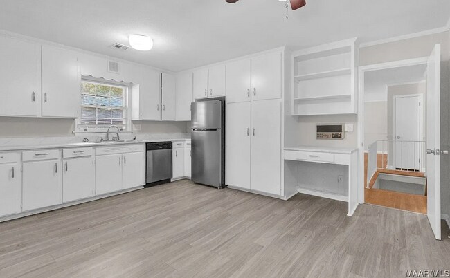 Foto del edificio - 3667 Willow Ln Dr