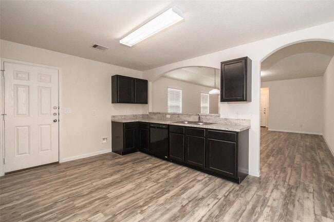 Foto del edificio - 4203 Richmeadow Dr