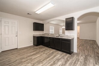 Building Photo - 4203 Richmeadow Dr