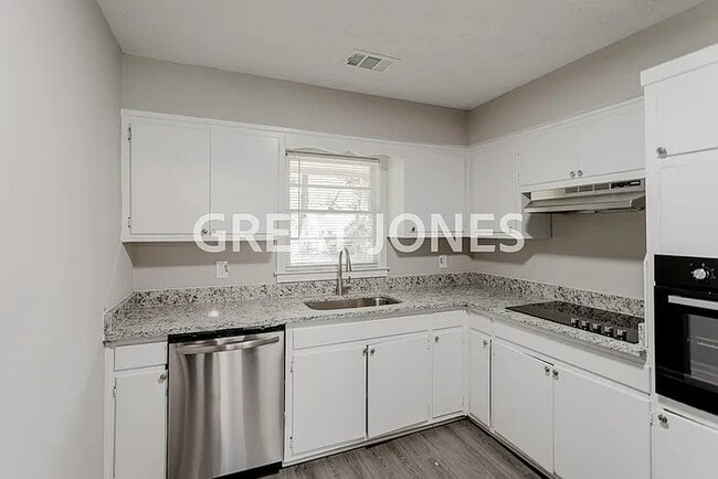Building Photo - 1627 Celia Dr