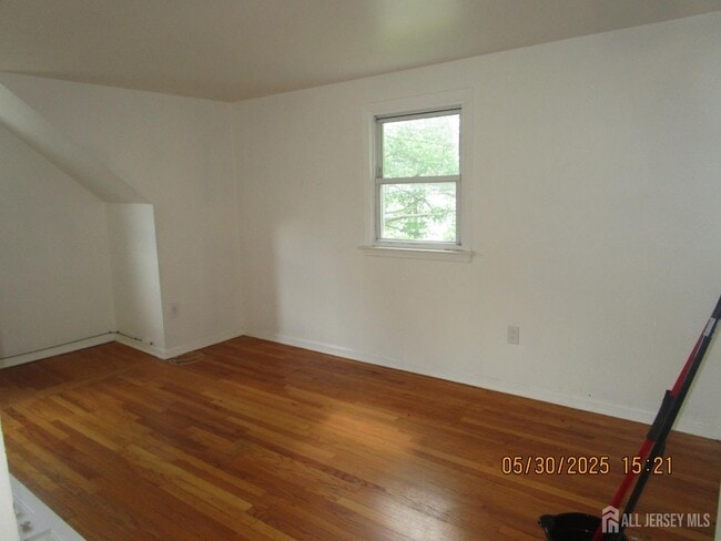 Foto del edificio - 147 Vineyard Rd