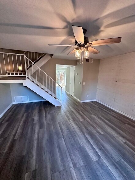 Foto del edificio - 4901 E Kelton Ln