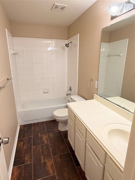 Foto del edificio - 906 Taylor Ridge Dr