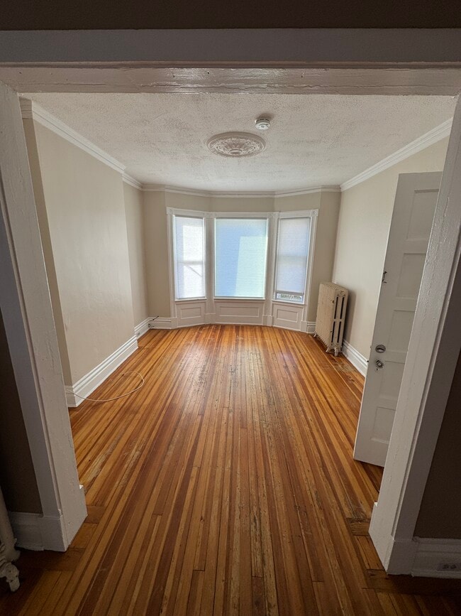 Foto del edificio - 9 Hawthorne Ave