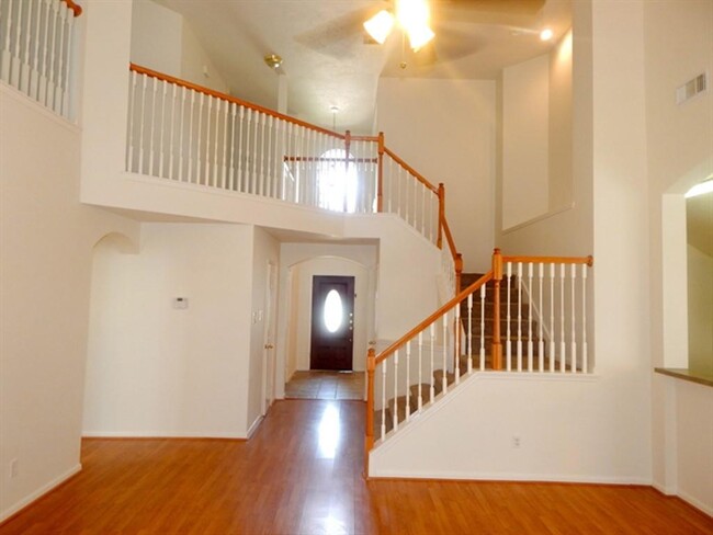 Building Photo - 26872 Monarch Manor Ln