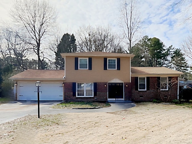 Building Photo - 3206 Amhurst Dr NW
