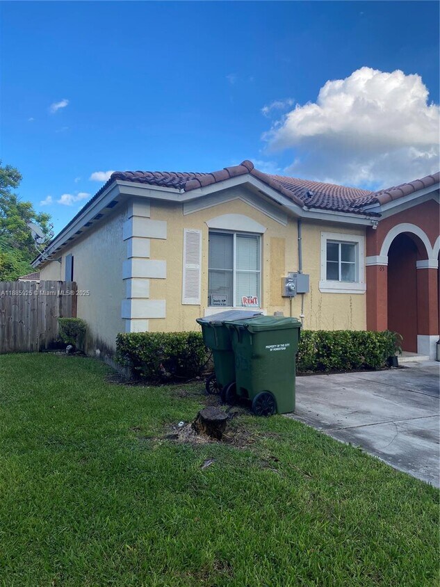 Foto principal - 65 SW 16th Ave