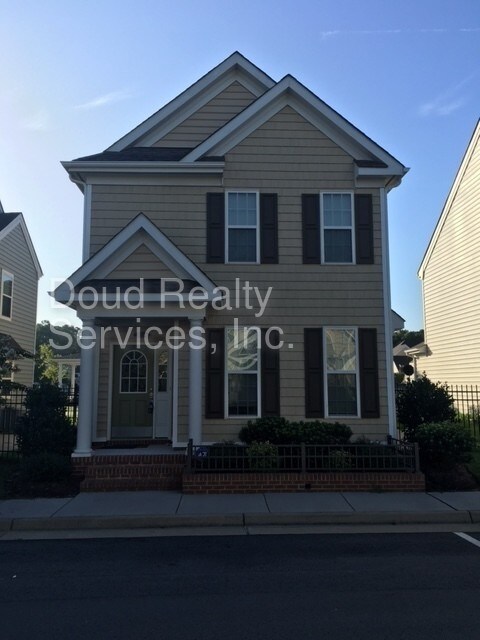 Foto del edificio - 8236 Lee Hall Ave