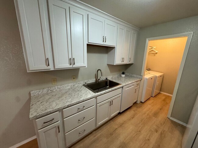 Foto del edificio - 20 Mc Gee St