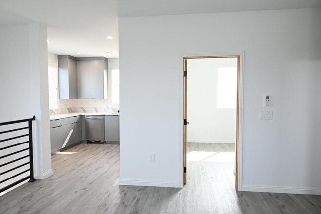 Foto del edificio - 20515 Madrona Ave