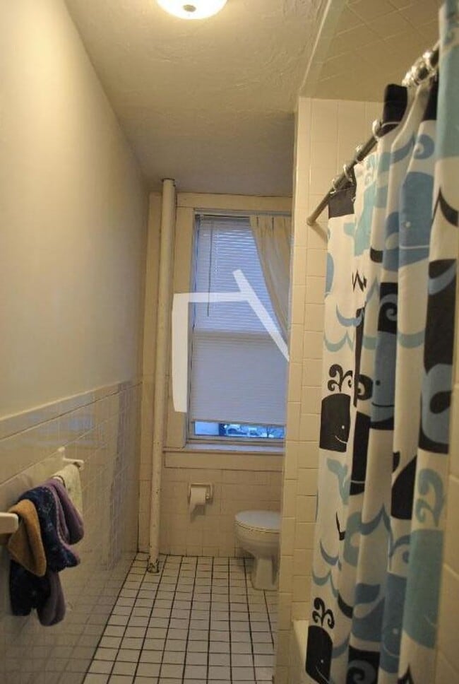 Foto del edificio - Sunny two bed, Large bedrooms, great kitchen