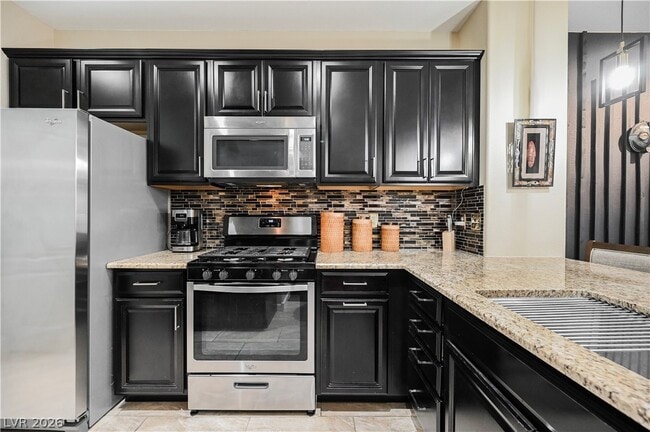 Building Photo - 5975 Sunlight Garden Way