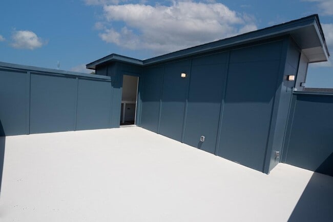 Foto del edificio - 3224 Forest Park Blvd