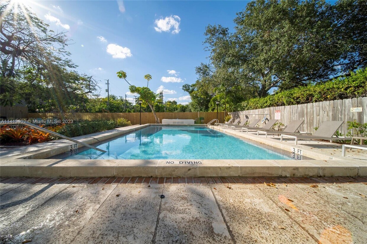 2545 S Bayshore Dr Unit 102, Miami, FL 33133 Condo for Rent in Miami