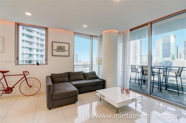 Foto del edificio - 92 SW 3rd St