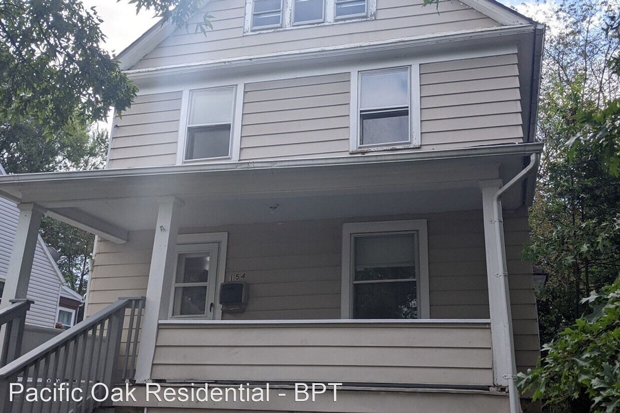 154 E Tuscarawas Ave, Barberton, OH 44203 House Rental in Barberton