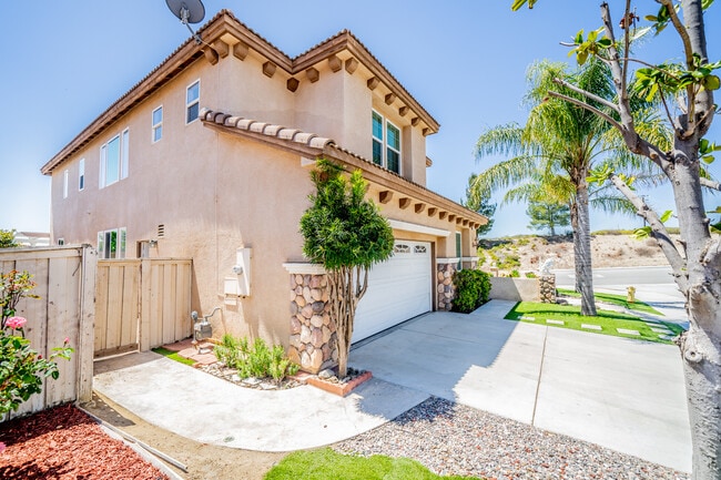 Building Photo - 31501 Sagecrest Dr