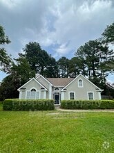 Building Photo - 207 Timber Ridge Dr