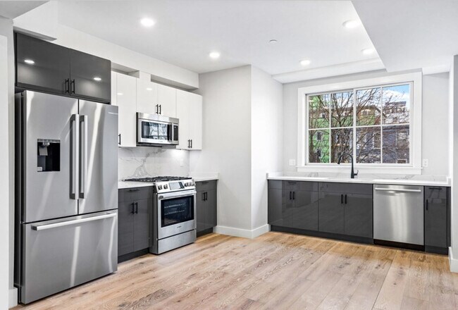 Foto del edificio - 301 Somerville Ave