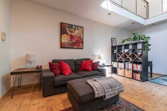 Foto del edificio - 2144 Ashland Ave