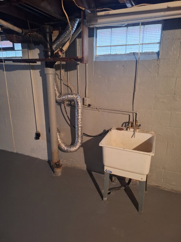 washer dryer hookup - 588 Baldwin Rd