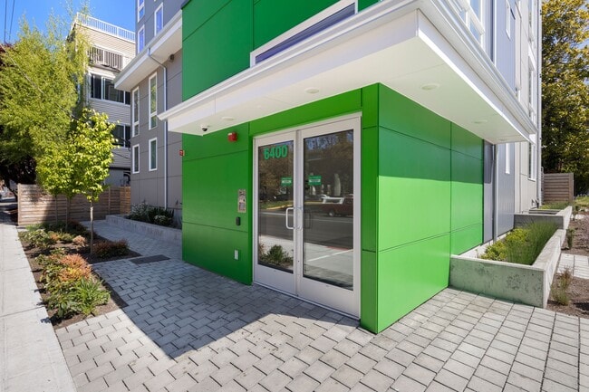 Building Photo - Kale Studios