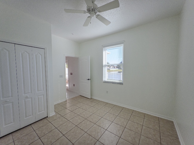 Foto del edificio - 4110 Andover Cay Blvd