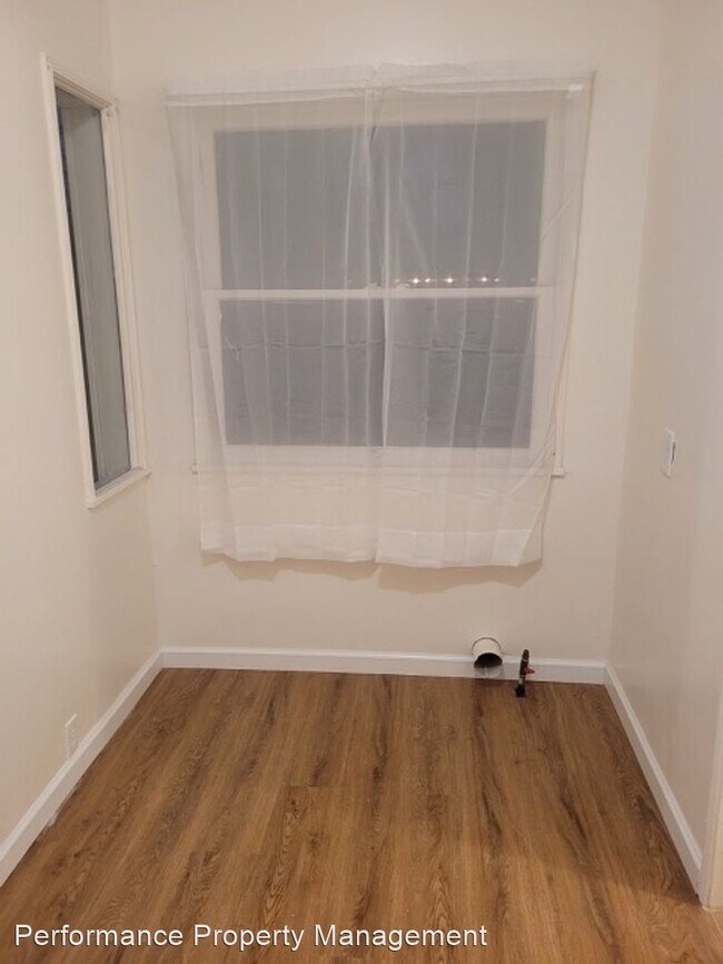 Building Photo - 3 br, 1.5 bath House - 348 Adams Street
