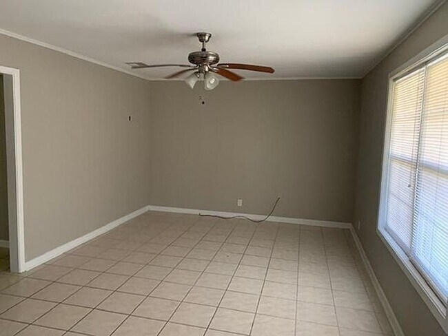 Foto del edificio - 4906 Common St