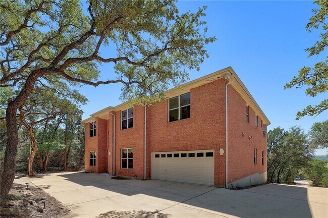 Foto del edificio - 8204 Texas Plume Rd