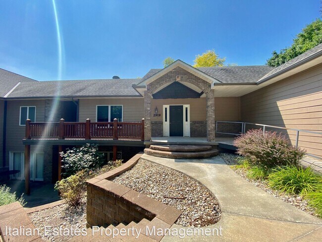 Building Photo - 5 br, 3 bath House - 2919 Marlatt Ave.