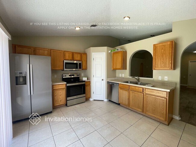 Building Photo - 10436 Opus Dr