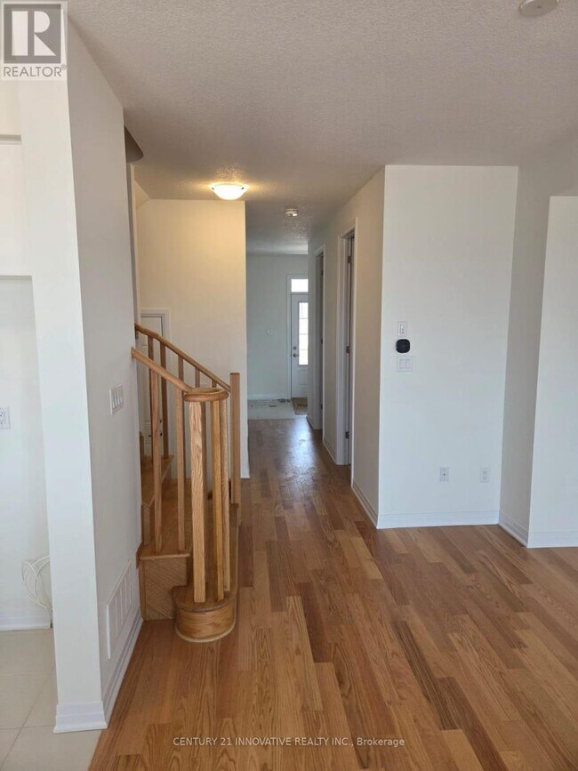 Building Photo - 202 Port Cres