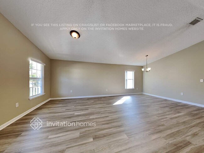 Building Photo - 1433 Woodland View Dr